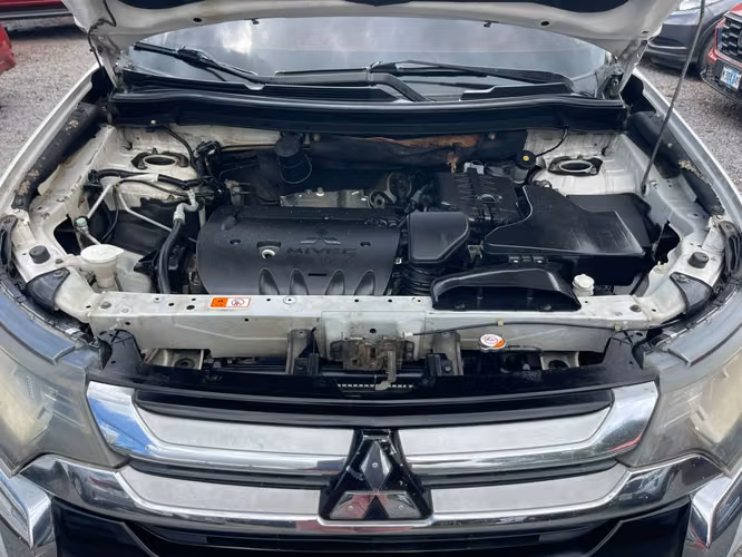  MITSUBISHI OUTLANDER 2016   Automática | 4x2 | 5 pasajeros  - Imagen 10