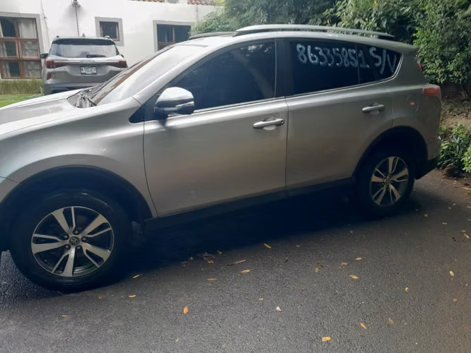 VENDO SUV RAV4. TOYOTA. - Imagen 4