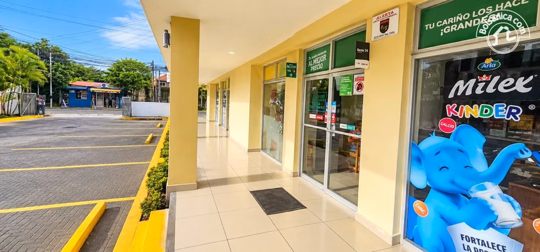 Alquiler de Locales Comerciales en Plaza Esquipulas  - Imagen 7