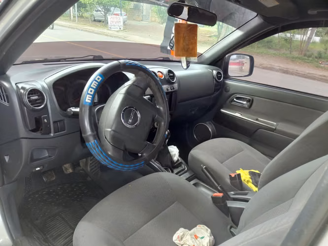 ISUZU D-MAX - Imagen 6