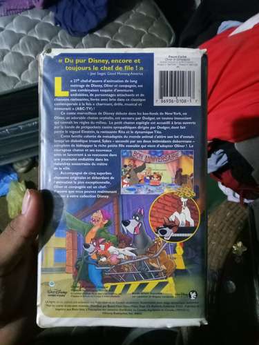 Vendo lo que se mira en la foto esta bueno biene con bastante cinta de video - Imagen 2