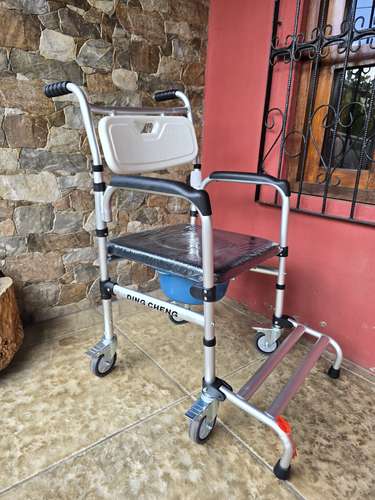Silla multifuncio SILLA SANITARIA CON RUEDAS