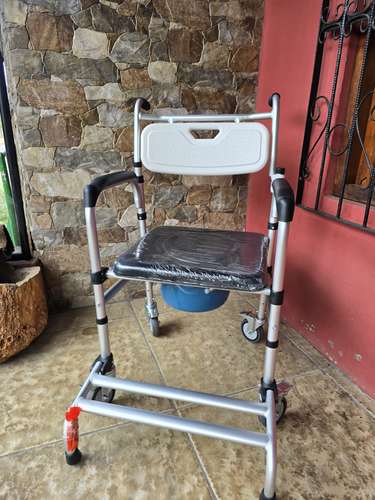 Silla multifuncio SILLA SANITARIA CON RUEDAS