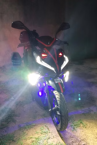 Se vende linda moto serpento Scooter 150cc full extra, automática y ala patada cero detalles 