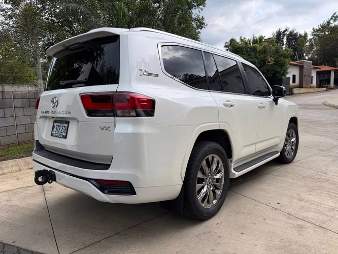LAND CRUISER 300 - 2022
