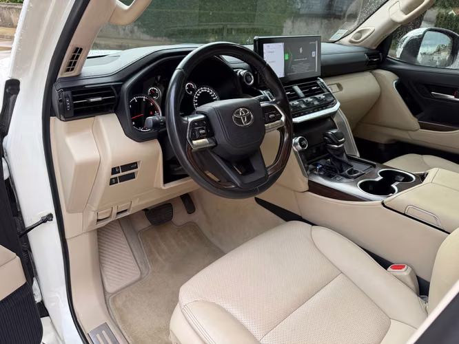 LAND CRUISER 300 - 2022