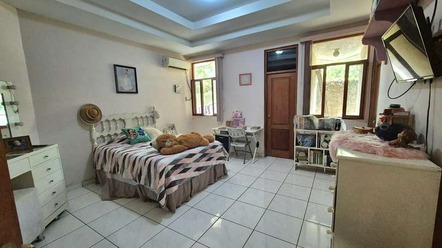 Residencia de lujo en Colinas de Santa Cruz, Las Colinas | 4 hab · 498 m² · Terreno 2,272 vrs² - Imagen 10