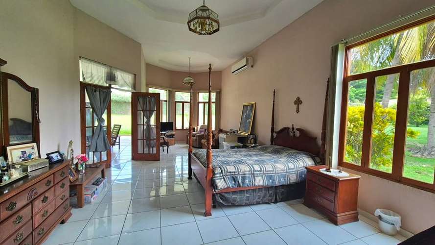 Residencia de lujo en Colinas de Santa Cruz, Las Colinas | 4 hab · 498 m² · Terreno 2,272 vrs² - Imagen 6