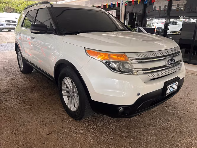 FORD EXPLORER XLT AÑO 2013 - Imagen 2