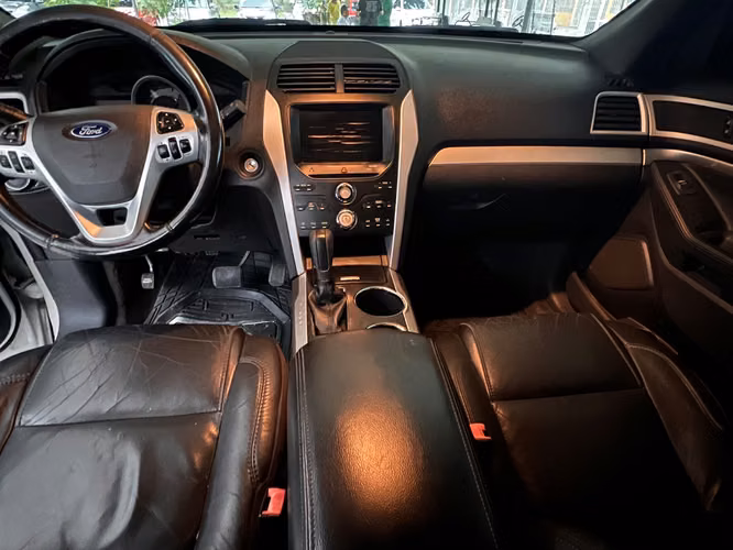 FORD EXPLORER XLT AÑO 2013 - Imagen 5