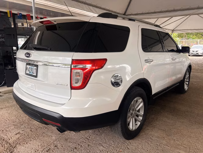 FORD EXPLORER XLT AÑO 2013 - Imagen 4