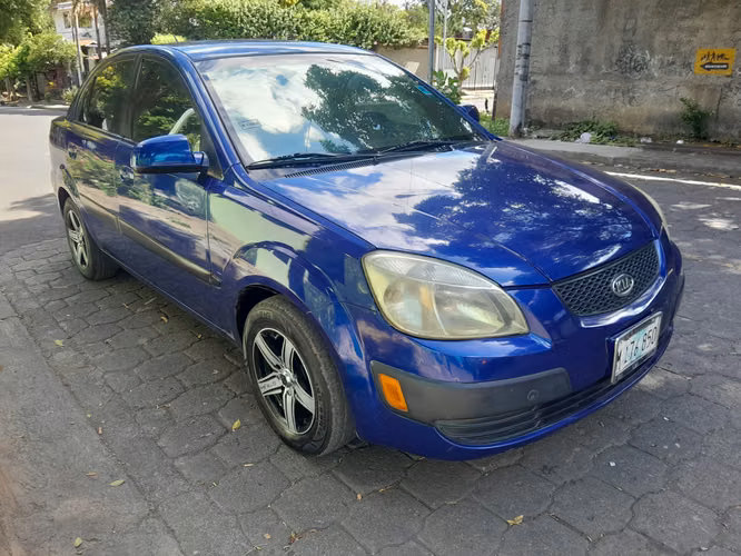 Vendo Kia Rio año 2008 