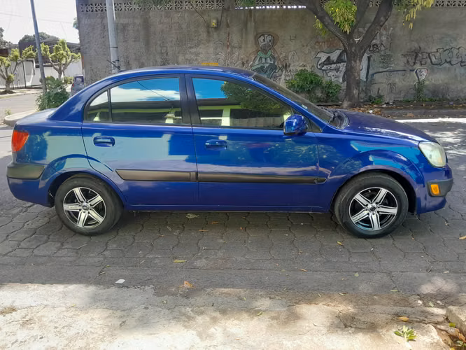 Vendo Kia Rio año 2008 