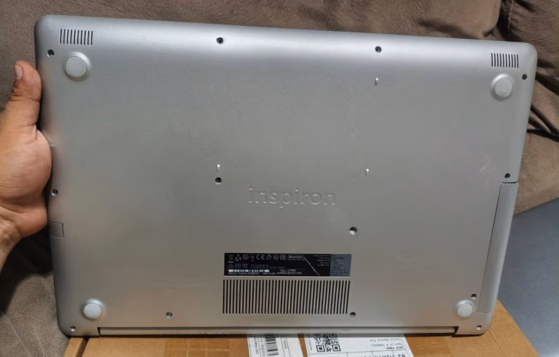 Dell inspirion 5770 17pulgadas Intel i7- ,16GB M RAM, 256gb m.2 + 512 HDD, GRAFICA 4GB  $360