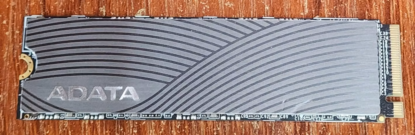 SSD ADATA Swordfish 1 TB (M.2 2280 NVMe) - Imagen 1