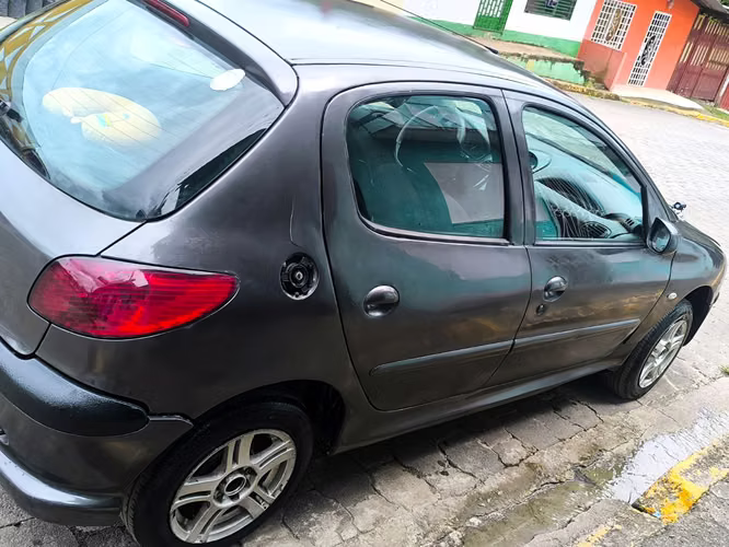 Hermoso Peugeot 206..año 2006