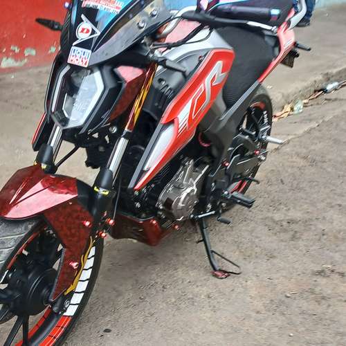 Moto Cr4.V libre de gravamen  - Imagen 2