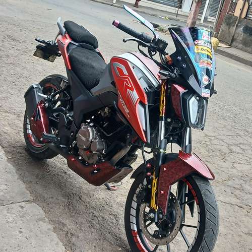 Moto Cr4.V libre de gravamen 