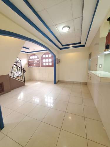 MZ-Vendo hermosa casa en Carretera Norte - Imagen 8