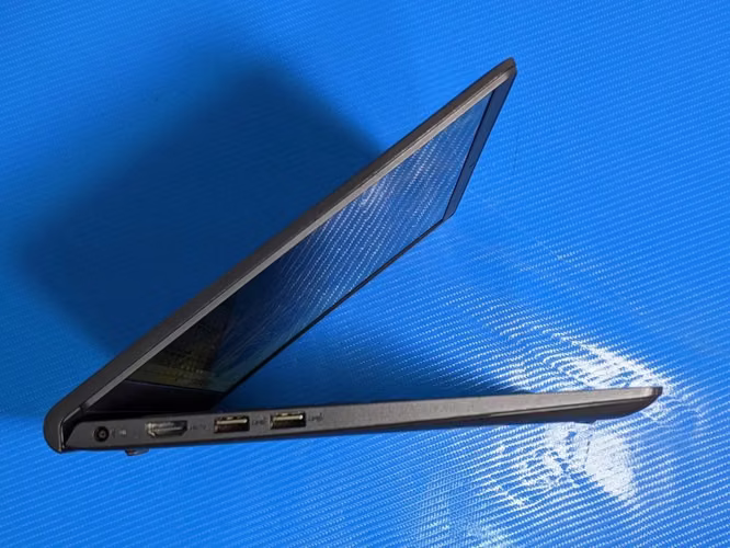 LAPTOP DELL VOSTRO 3420 / CORE i7 12va / 16GB RAM / 512GB - Imagen 5
