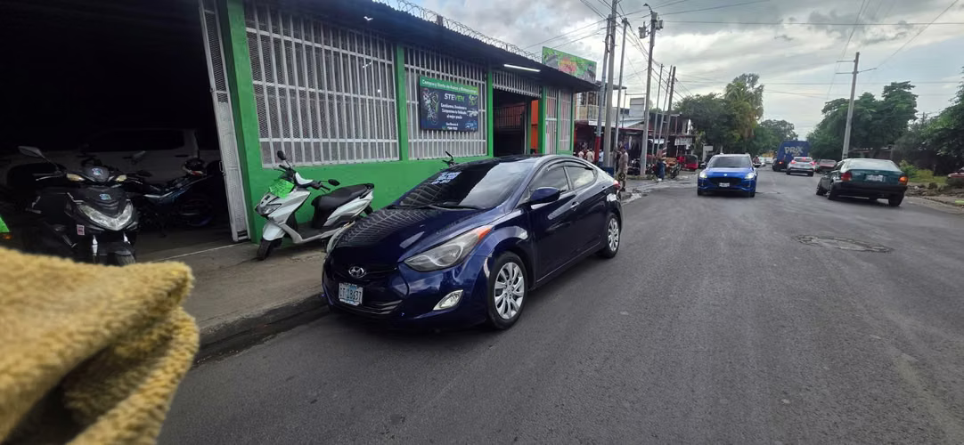 Vendo cambio elantra 2013