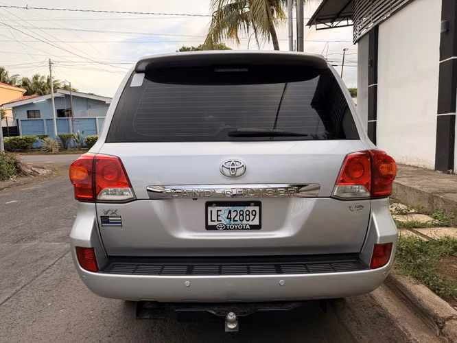 TOYOTA LAND CRUISER VX 