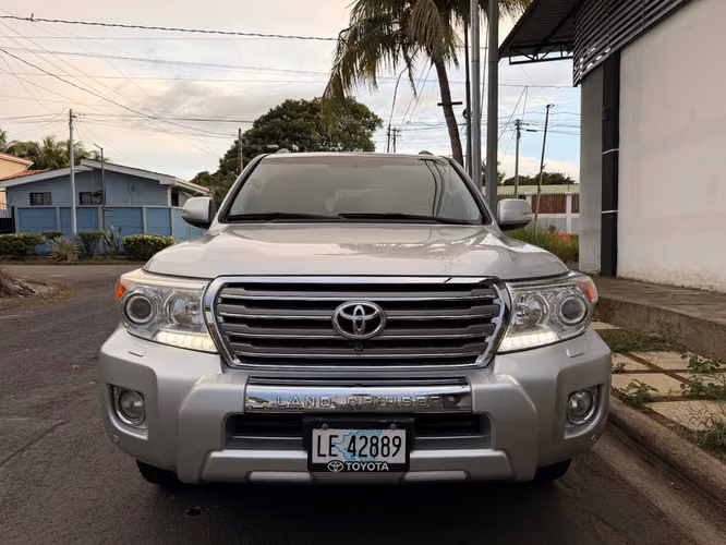 TOYOTA LAND CRUISER VX 