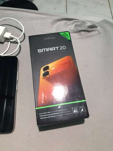 Infinix Smart 20 color gris - Imagen 4