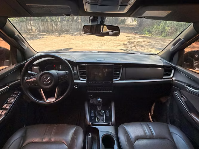 Mazda BT- Diésel 4x4 Automática - Imagen 11