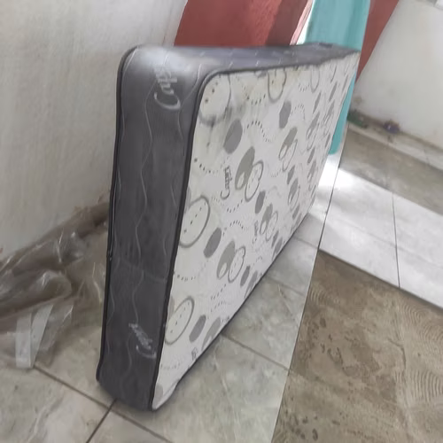 Colchon capri (Semi Nuevo) - Imagen 2