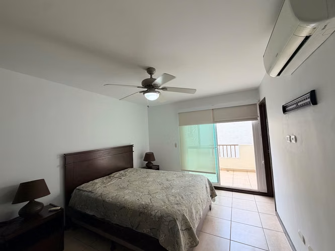  HERMOSA CASA AMUEBLADA EN RENTA – LAS COLINAS - Imagen 12