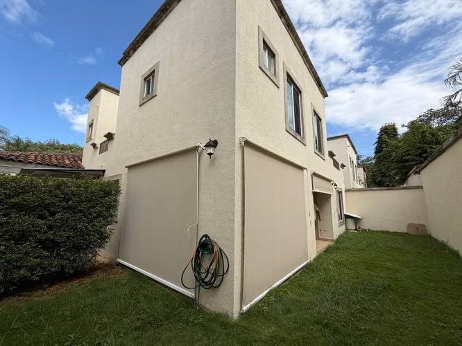  HERMOSA CASA AMUEBLADA EN RENTA – LAS COLINAS - Imagen 17