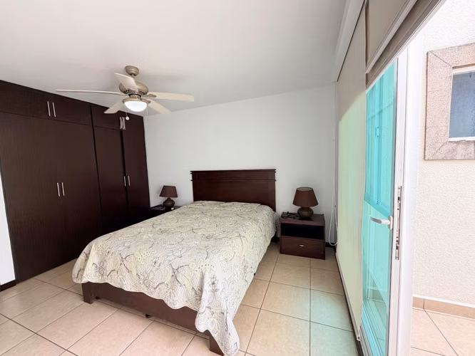  HERMOSA CASA AMUEBLADA EN RENTA – LAS COLINAS - Imagen 11