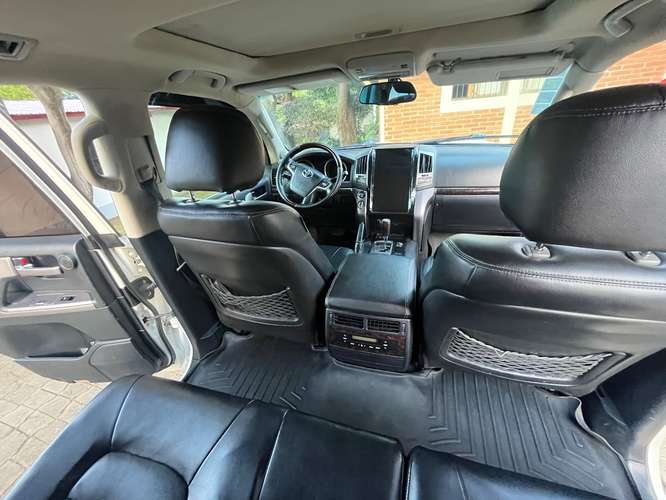 Toyota Land Cruiser 2011  - Imagen 3