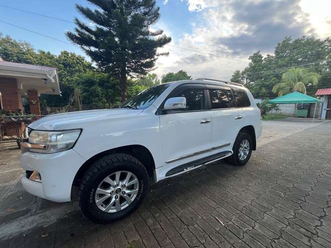 Toyota Land Cruiser 2011 