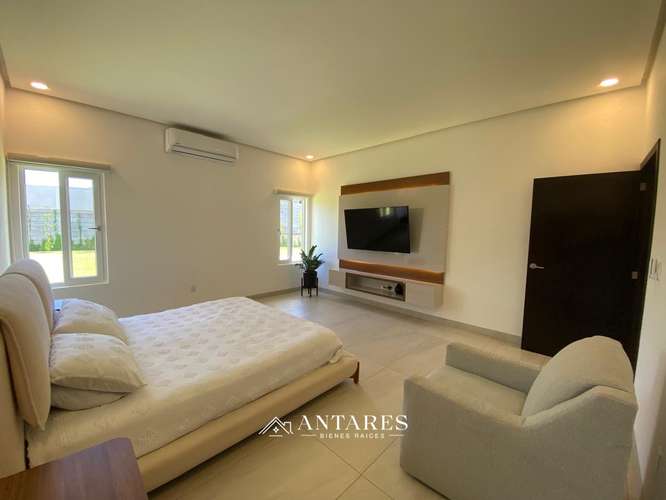 Moderna y Exclusiva Casa en Condominio en Santo Domingo - Imagen 14