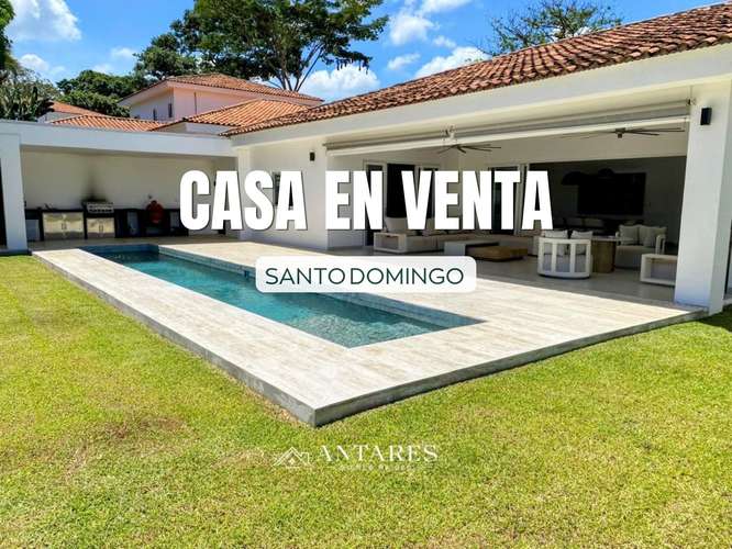 Moderna y Exclusiva Casa en Condominio en Santo Domingo