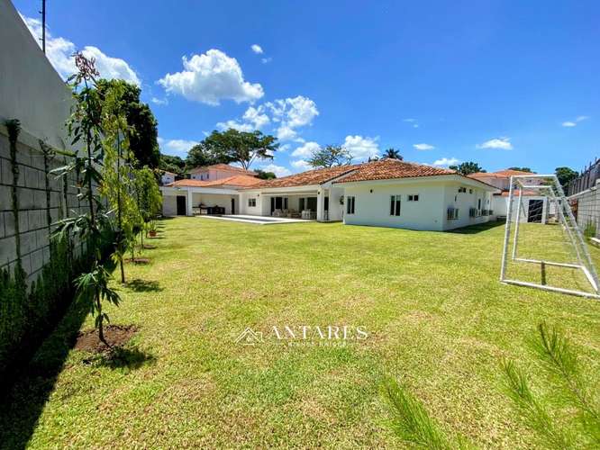 Moderna y Exclusiva Casa en Condominio en Santo Domingo - Imagen 19