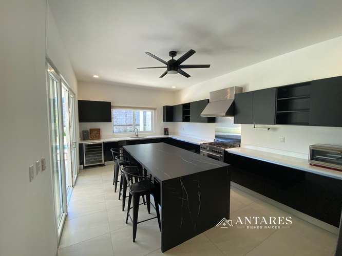 Moderna y Exclusiva Casa en Condominio en Santo Domingo - Imagen 9