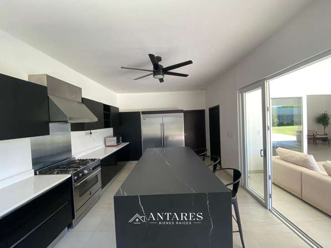 Moderna y Exclusiva Casa en Condominio en Santo Domingo - Imagen 10