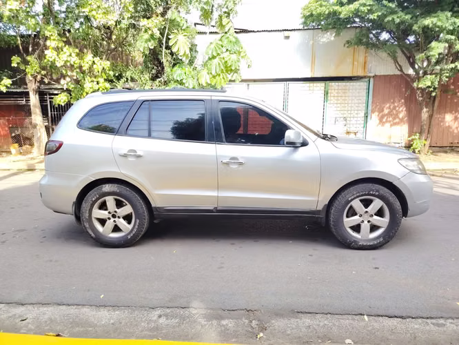 Hyundai Santa Fe 2008 / Diesel 3 Filas, Económica, Donde esta y como está!