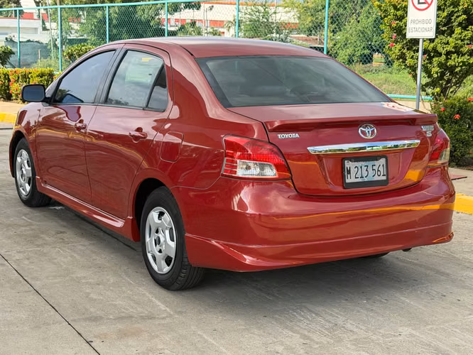 Toyota Yaris S automático 2007