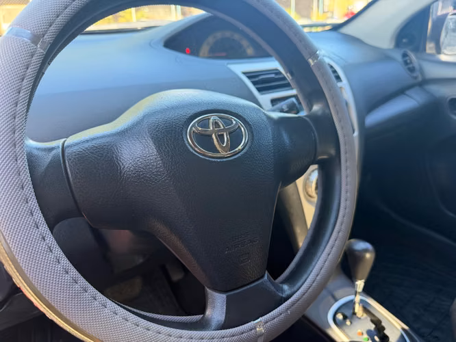 Toyota Yaris S automático 2007