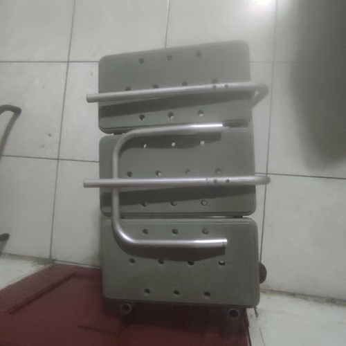 Silla de ducha para adulto mayor con respaldo y altura ajustable - Imagen 2