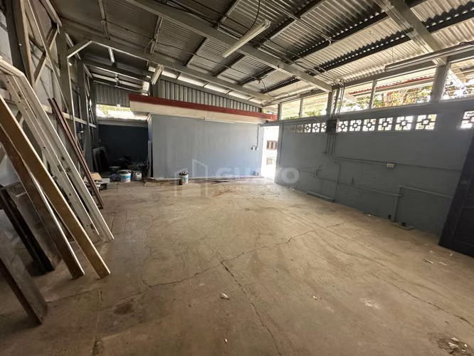 Bodega en alquiler en Las Colinas - Imagen 4