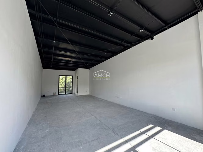 AM - SE VENDE PLAZA COMERCIAL EN LAS COLINAS - Imagen 2