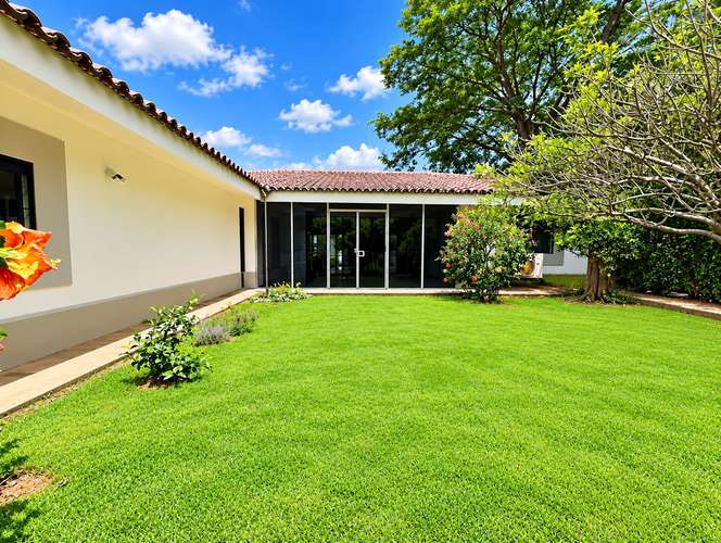 Hermosa Casa en Renta en Santo Domingo