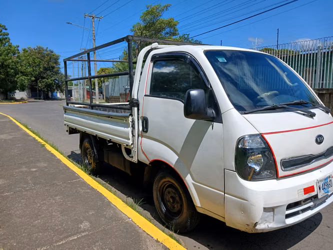 Camion kia, Listo para el trabajo duro...