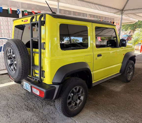 Suzuki Jimny año 2023 4x4 