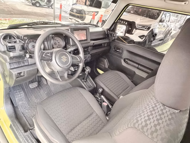 Suzuki Jimny año 2023 4x4 